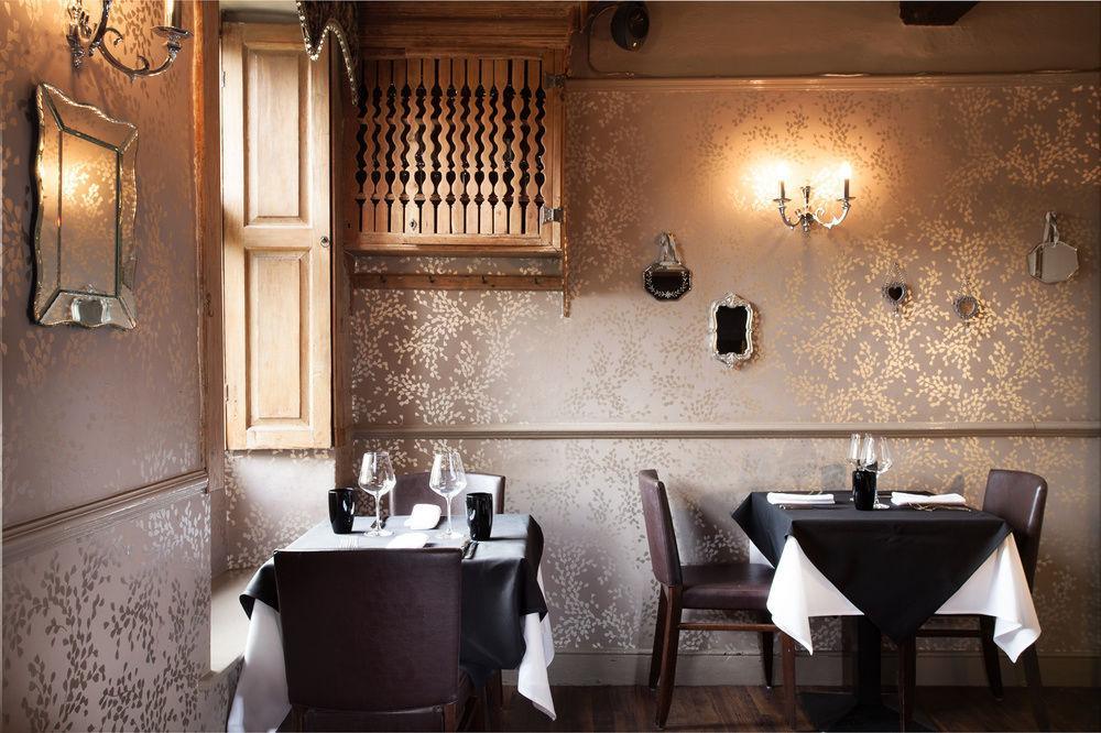 The Dial House 4*