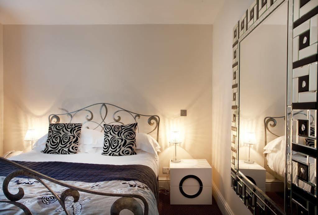 Hotel The Dial House 4*